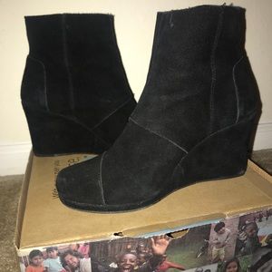 Black Suede Wedge 8.5